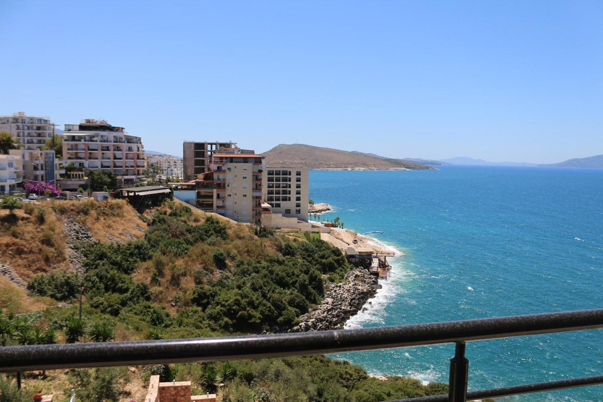 Appartement Viola Sea View Penthouse à Saranda Extérieur photo
