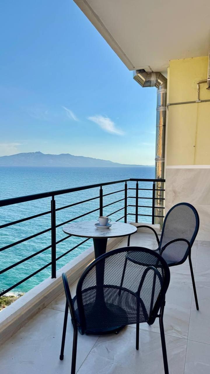 Appartement Viola Sea View Penthouse à Saranda Extérieur photo